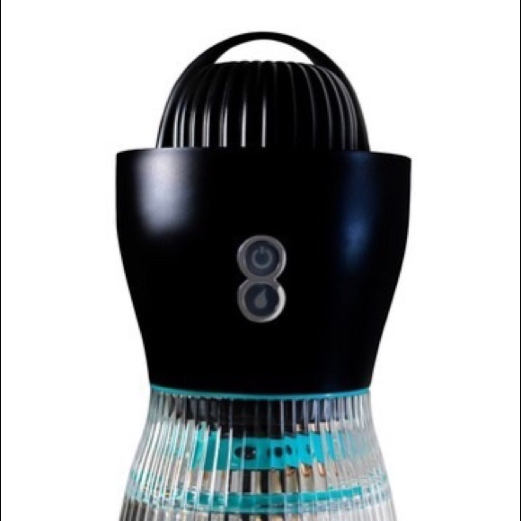 Sonic Makeup Brush Cleaner (Tao Clean) - Picture 1 of 3